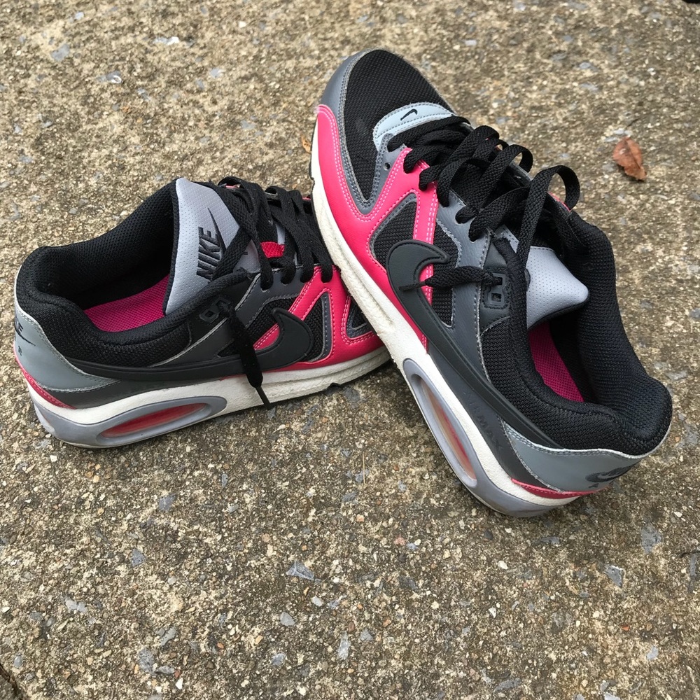 Nike tennis shoes